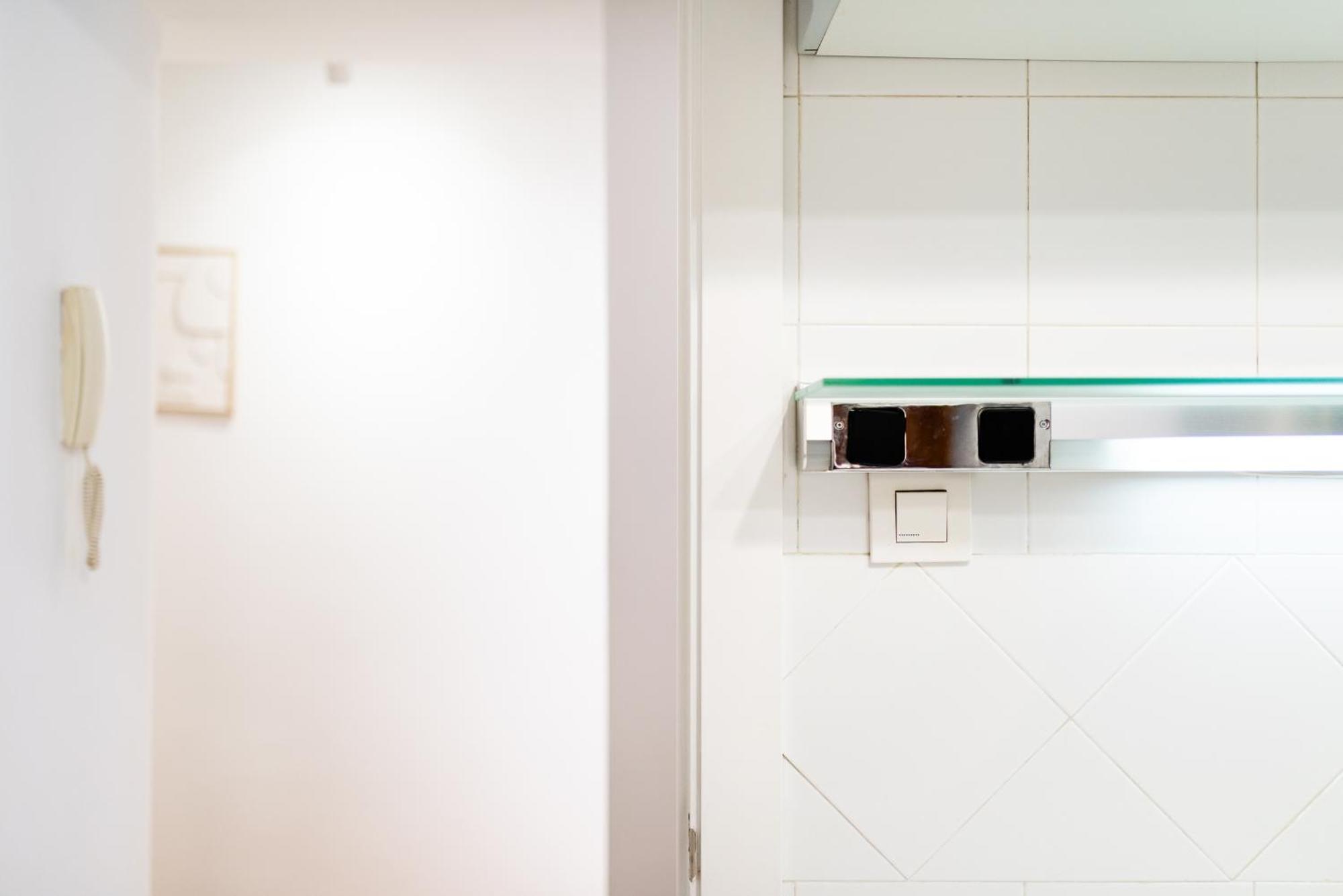Moderno Apartamento En Granada Centro المظهر الخارجي الصورة