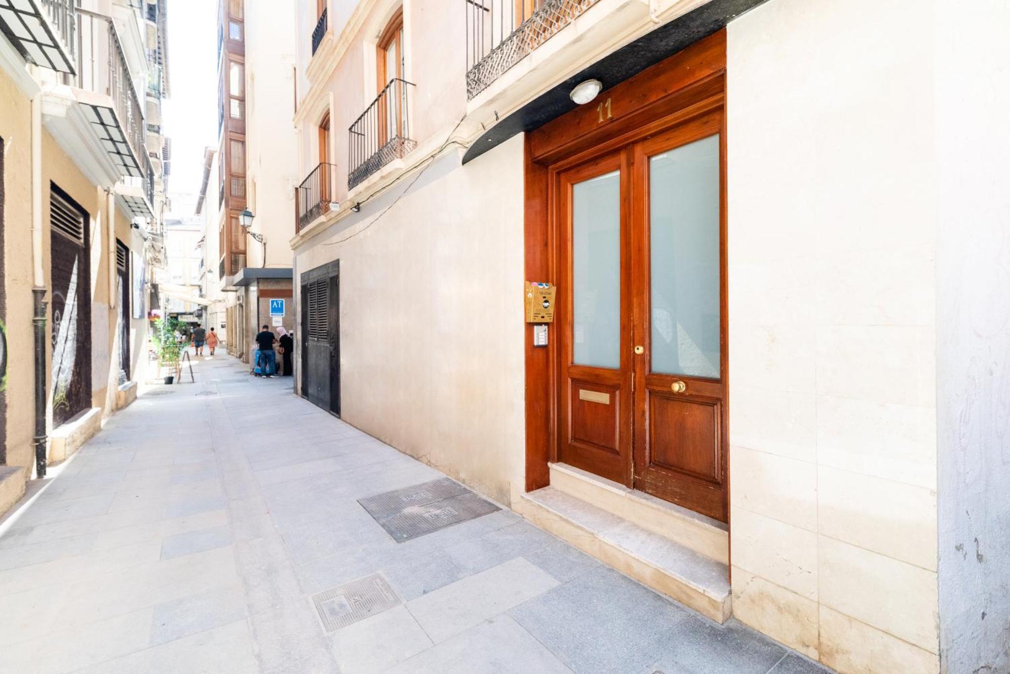 Moderno Apartamento En Granada Centro المظهر الخارجي الصورة