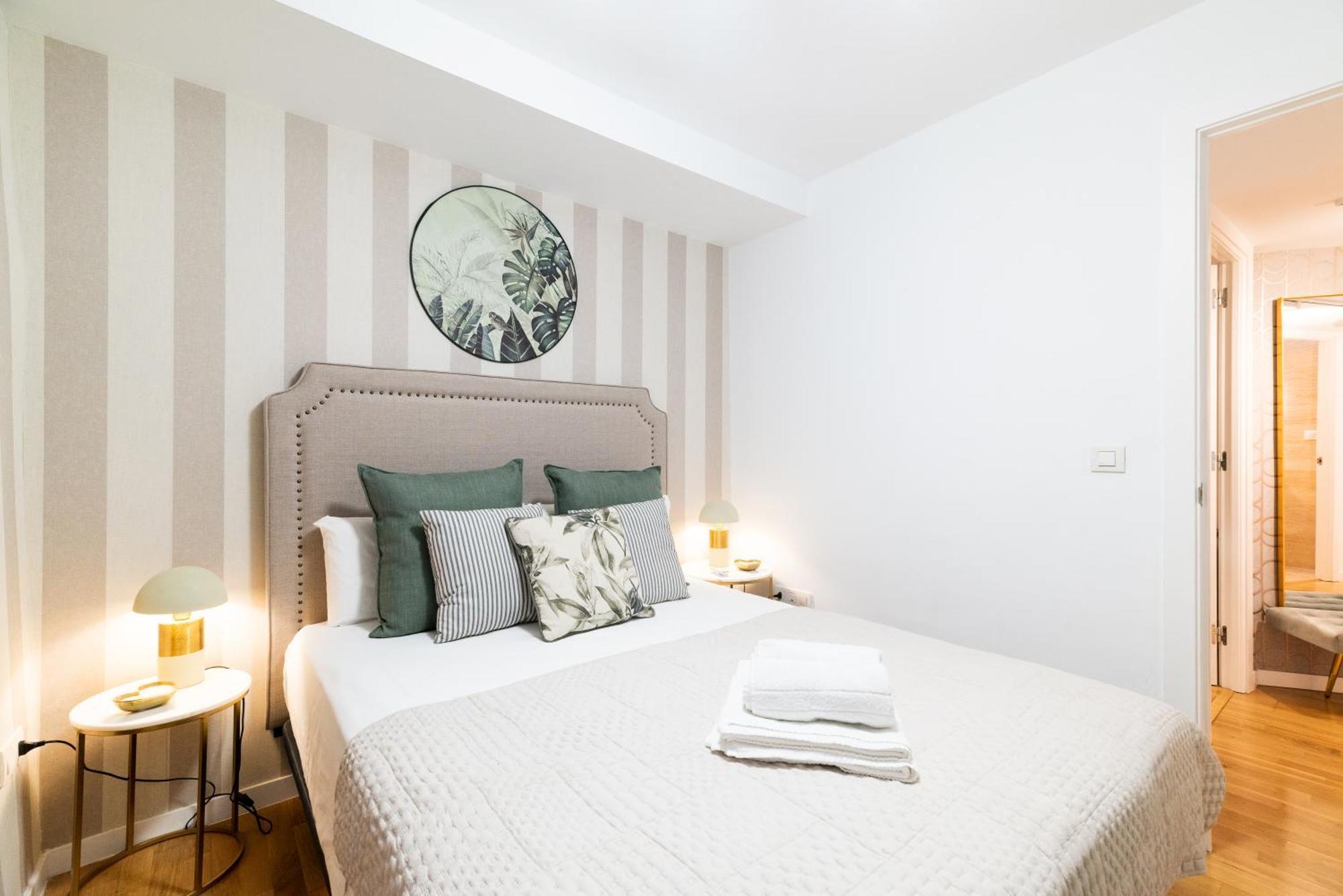 Moderno Apartamento En Granada Centro المظهر الخارجي الصورة