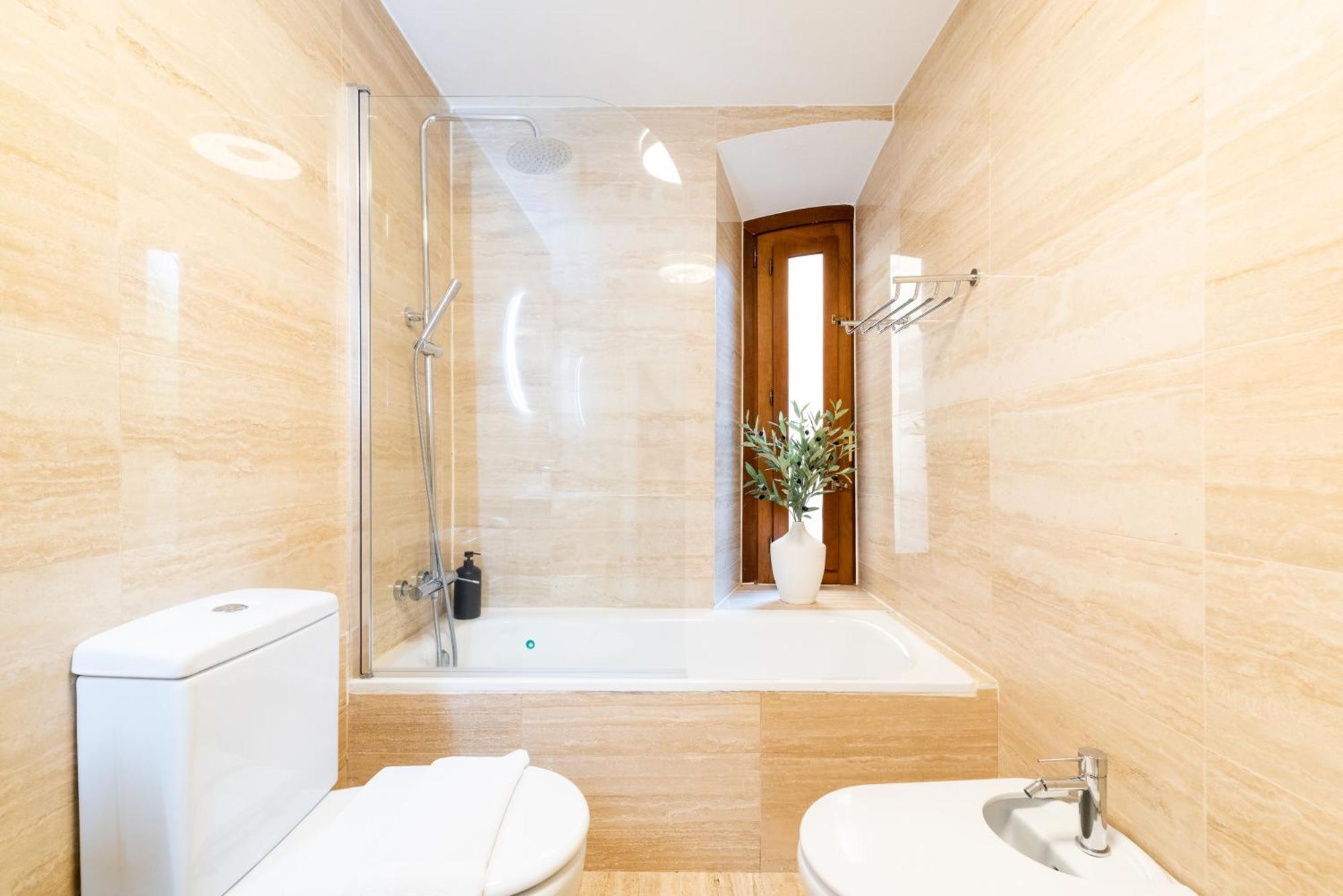 Moderno Apartamento En Granada Centro المظهر الخارجي الصورة